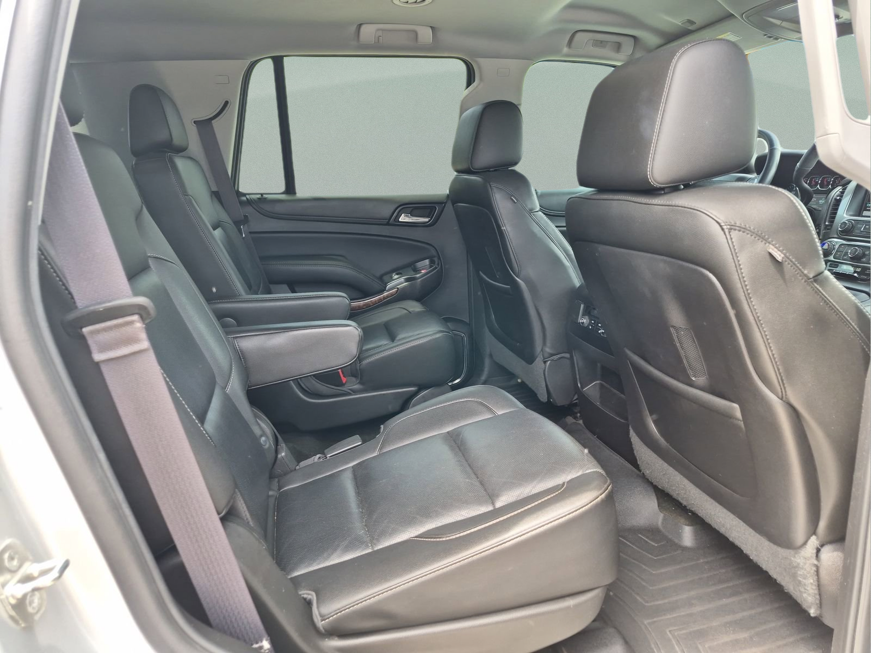 Used 2016 Chevrolet Tahoe LTZ RWD image 18