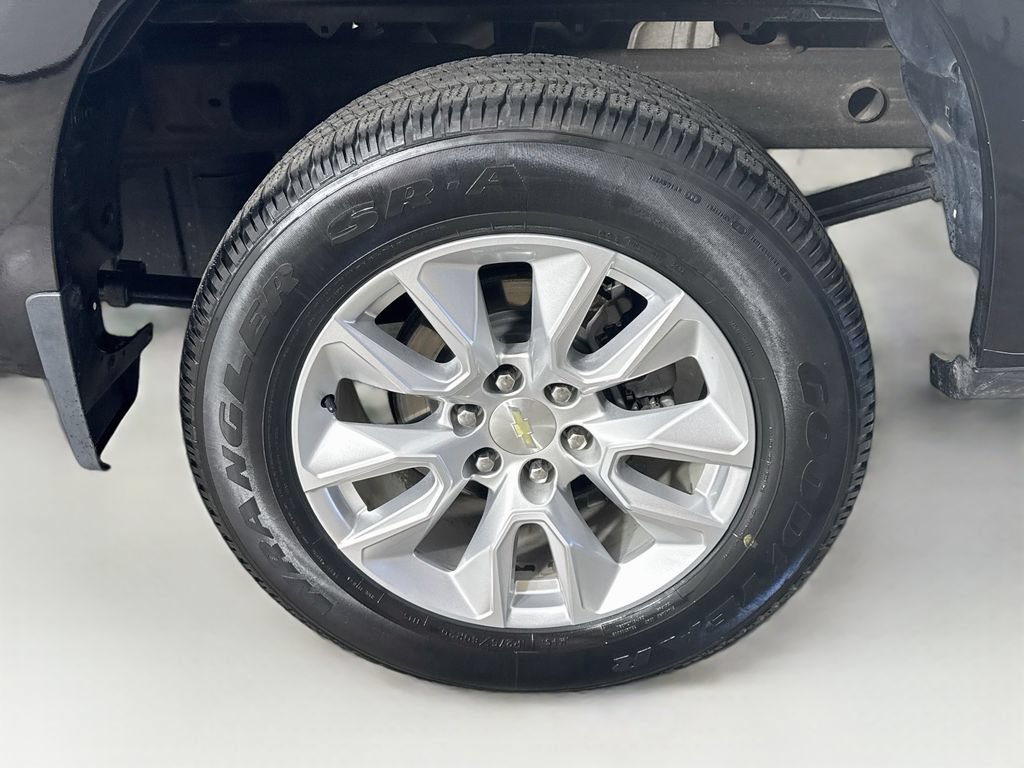 Used 2020 Chevrolet Silverado 1500 Custom w/ Custom Value Package RWD image 30