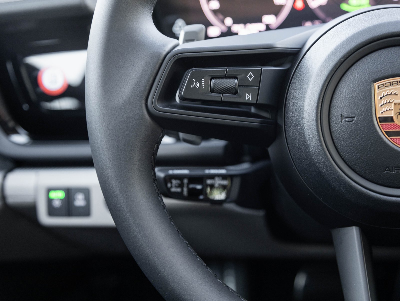 New 2026 Porsche Panamera 4 image 15