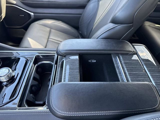 Used 2022 Jeep Wagoneer Series III w/ Flexible Seating Group image 31