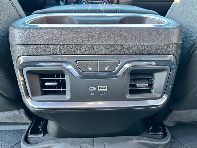 Used 2024 Chevrolet Silverado 1500 High Country w/ High Country Premium Package AWD/4WD image 25