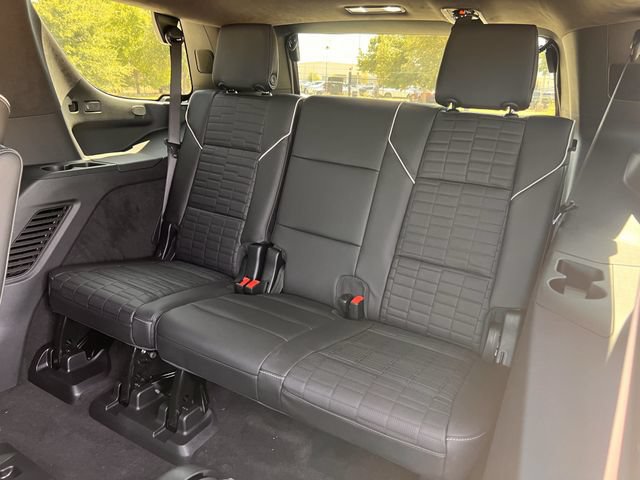 New 2026 Cadillac Escalade Platinum Sport w/ LPO, ONYX Package AWD/4WD image 28