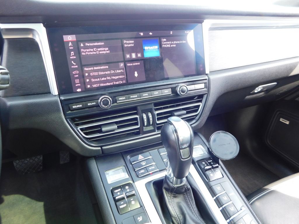 Used 2020 Porsche Macan GTS image 38