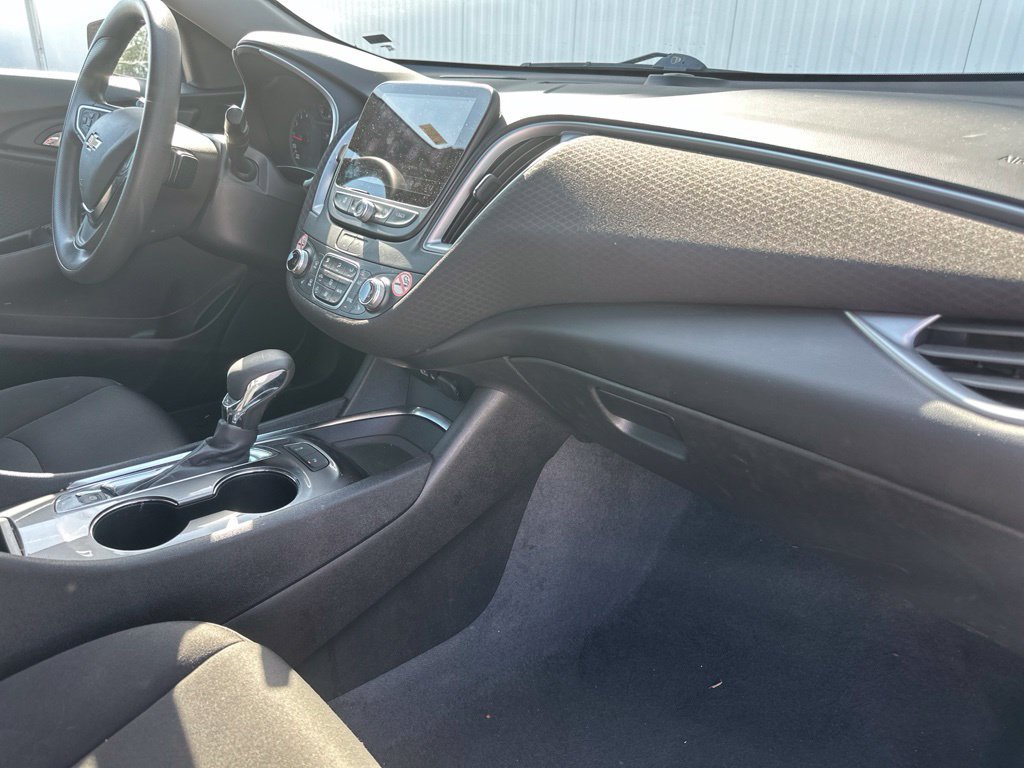 Used 2024 Chevrolet Malibu LT FWD image 27