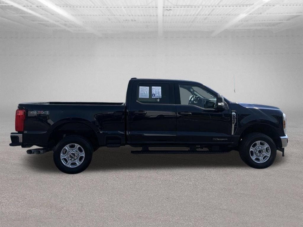 Used 2025 Ford F250 XLT AWD/4WD image 14
