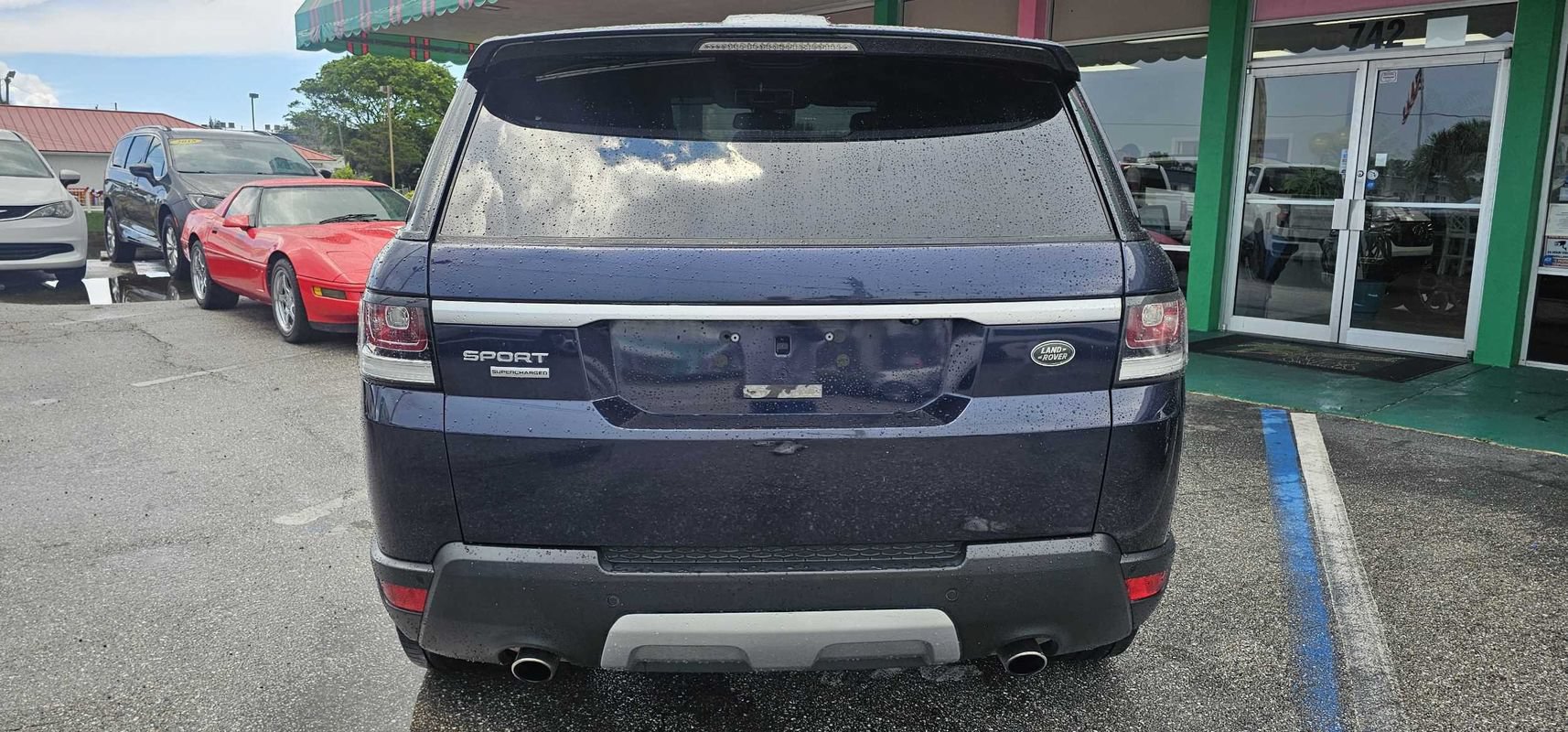 Used 2014 Land Rover Range Rover Sport Supercharged AWD/4WD image 4