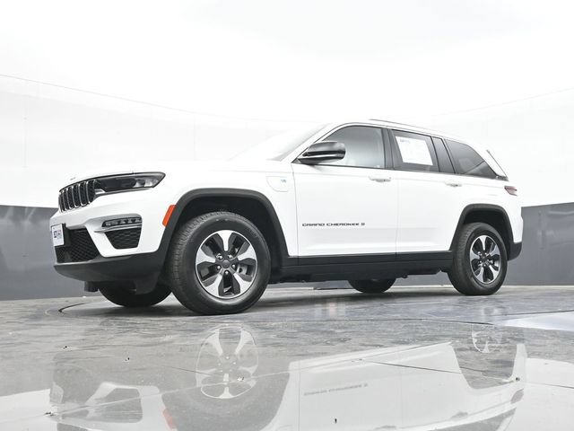 Used 2023 Jeep Grand Cherokee 4WD 4xe image 58