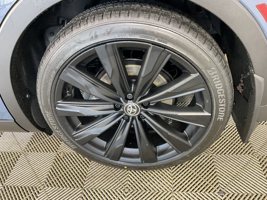 New 2026 Toyota Crown Nightshade image 5