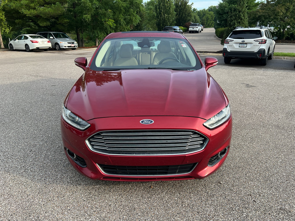 Used 2013 Ford Fusion SE FWD image 2