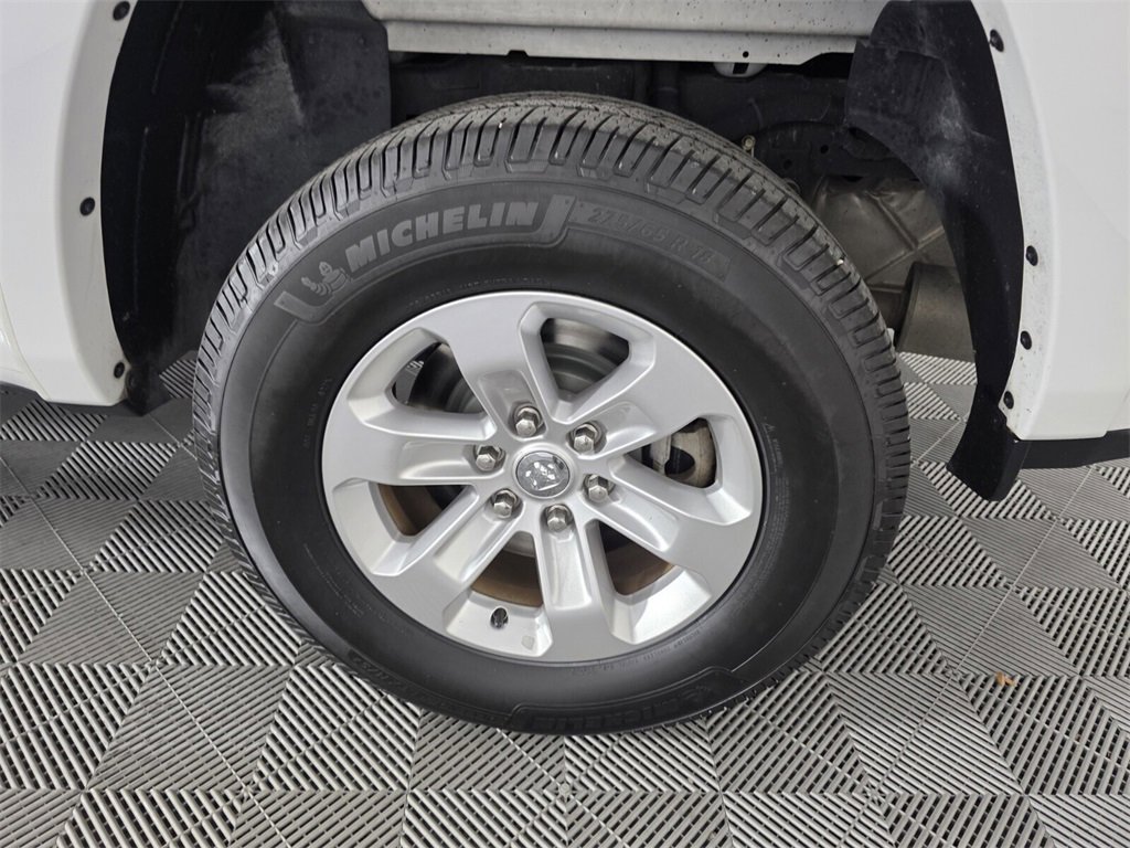 Certified 2020 RAM 1500 Laramie w/ Off Road Group image 18