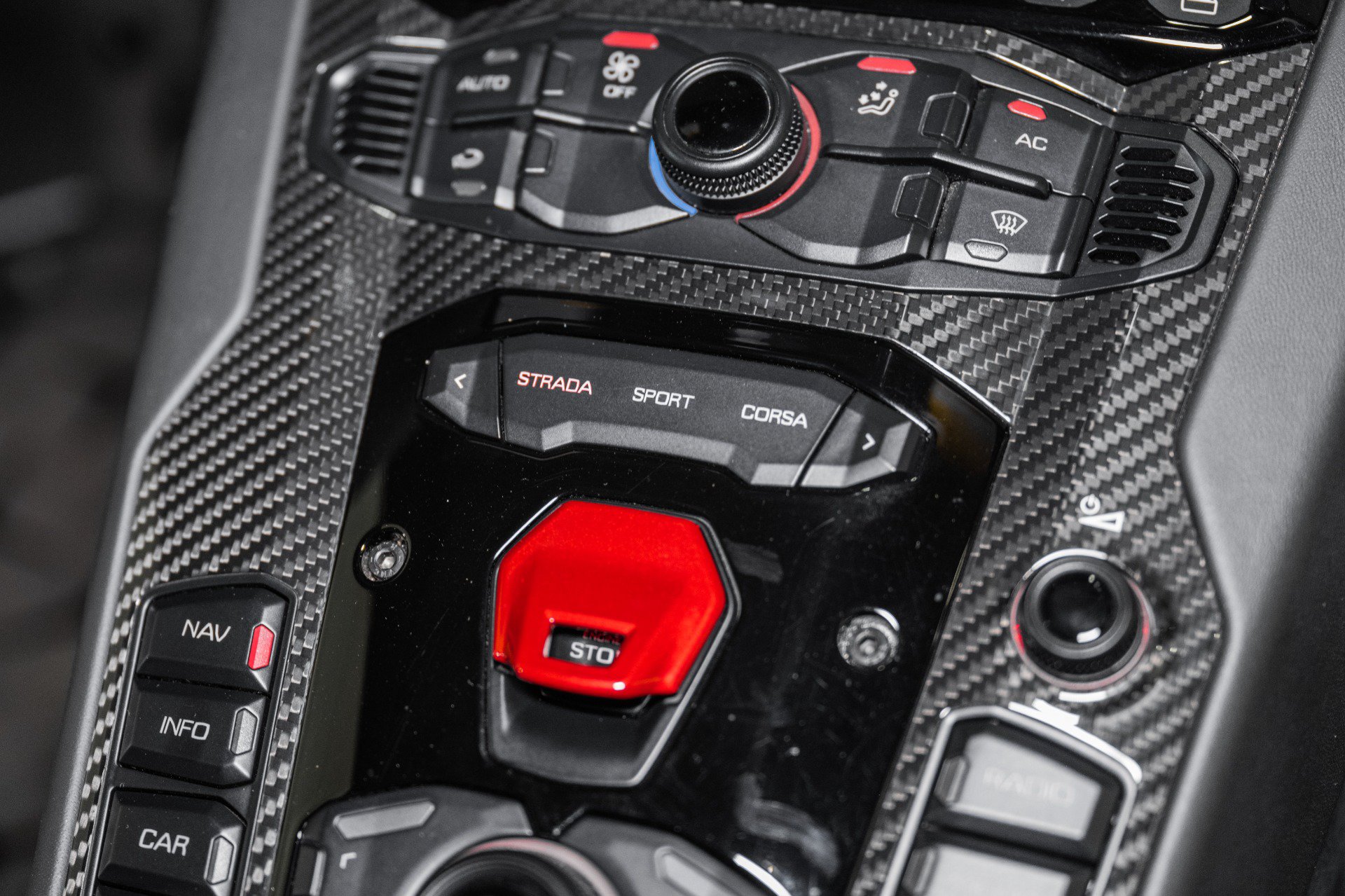 Used 2016 Lamborghini Aventador LP 750-4 Superveloce AWD/4WD image 45