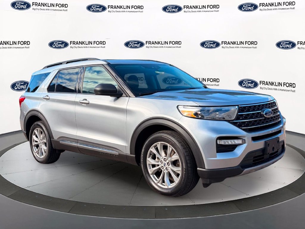 Certified 2023 Ford Explorer XLT w/ Equipment Group 202A AWD/4WD image 6