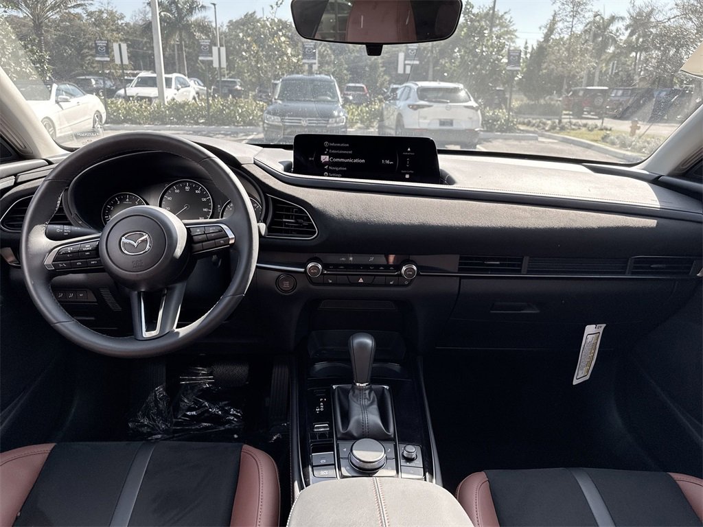New 2024 MAZDA CX-30 Carbon image 15