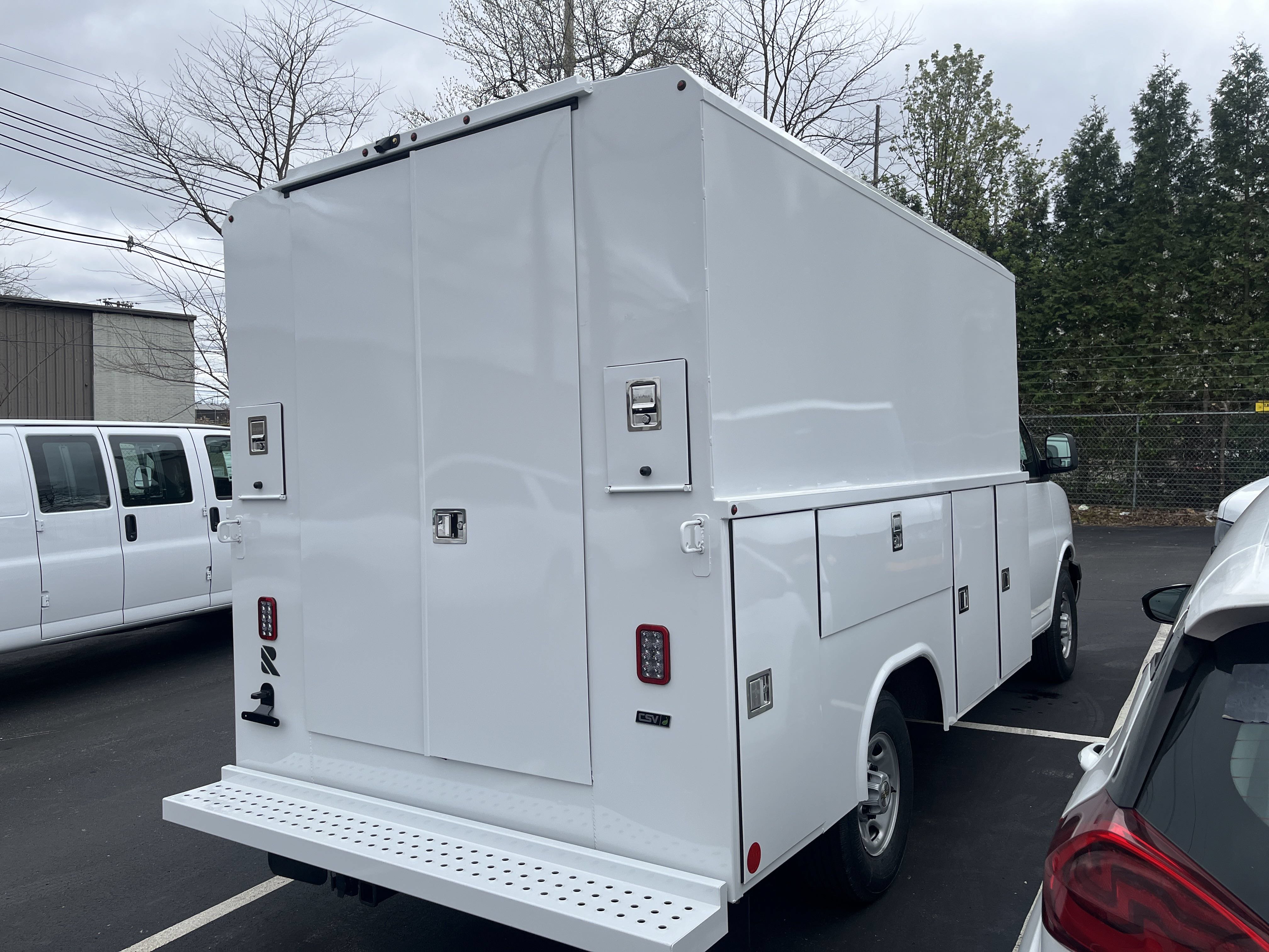 New 2025 Chevrolet Express 3500 w/ Power Convenience Package RWD image 7