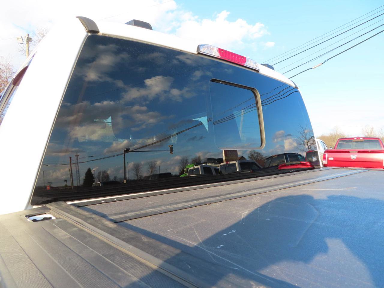 Used 2021 Ford F350 Lariat w/ Chrome Package image 17