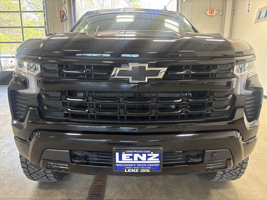 Used 2024 Chevrolet Silverado 1500 RST w/ Convenience Package II AWD/4WD image 4