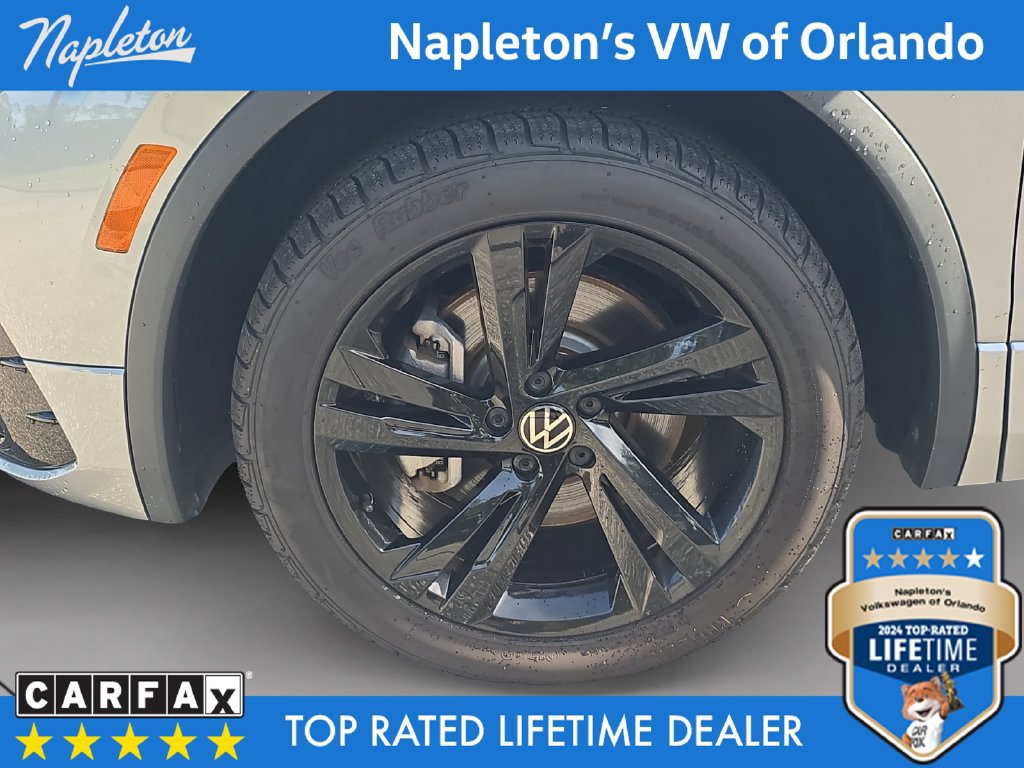 Used 2024 Volkswagen Tiguan SE R-Line AWD/4WD image 29