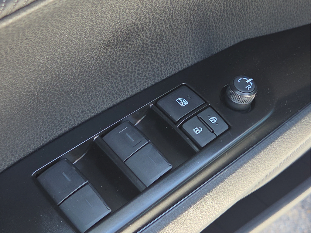 New 2026 Toyota Camry SE w/ Convenience Package FWD image 18