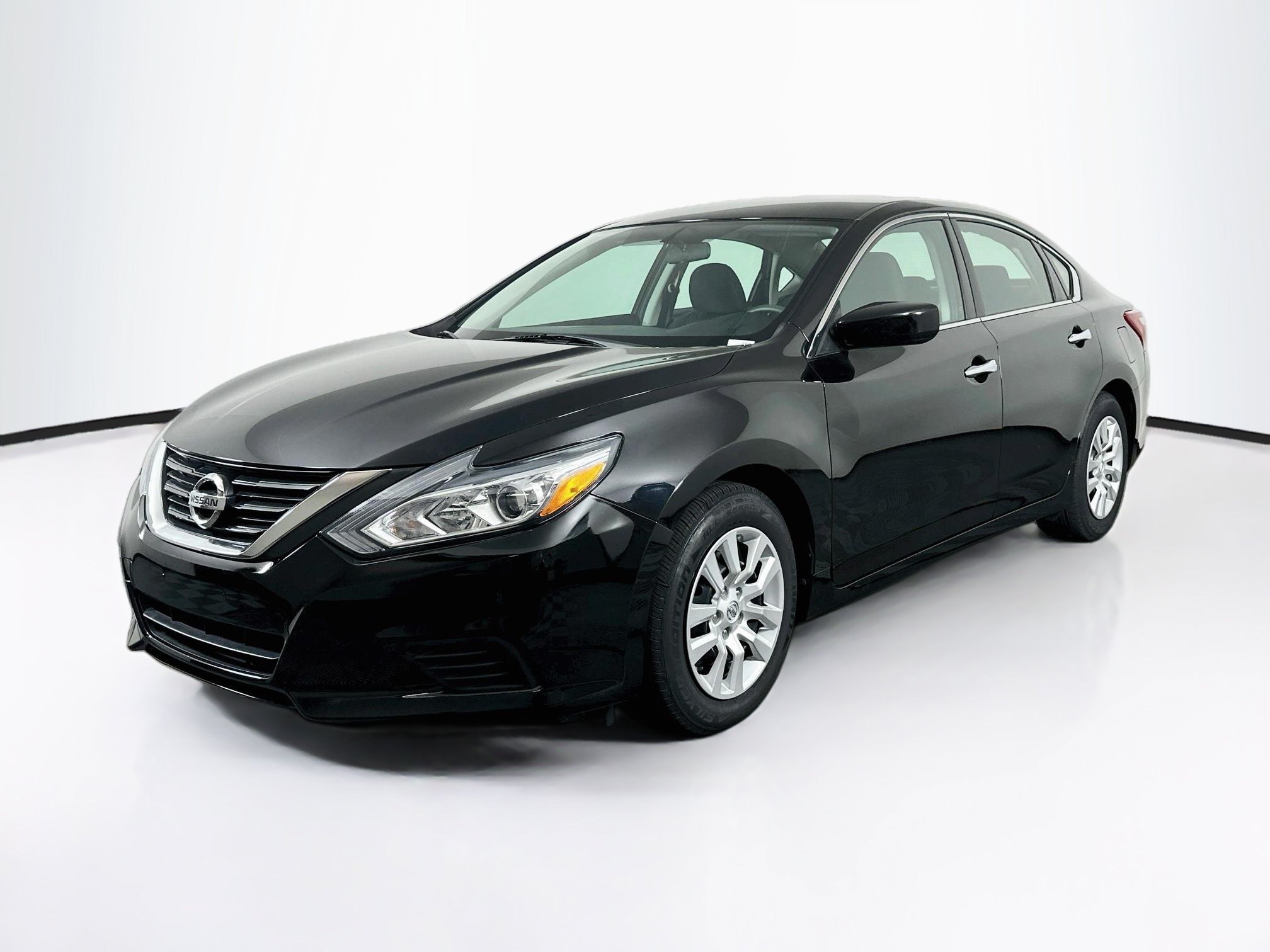 Used 2018 Nissan Altima 2.5 S FWD image 3