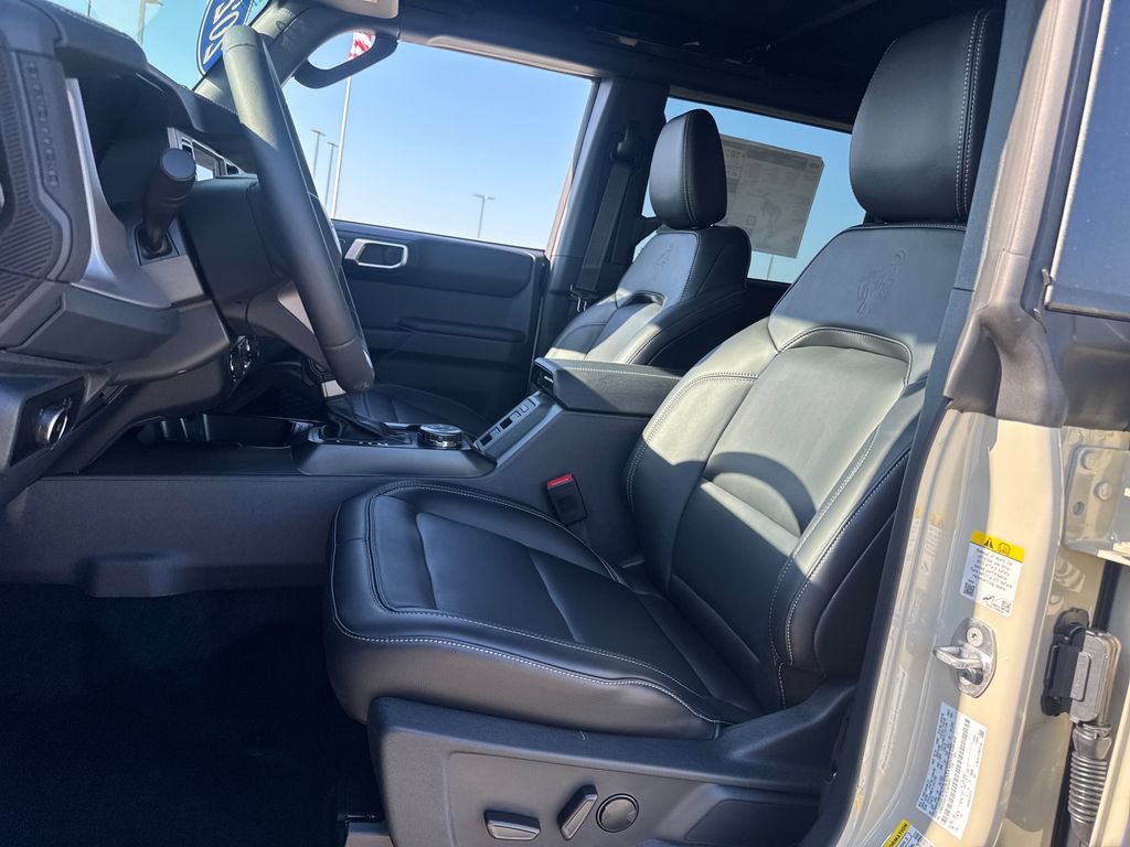 New 2026 Ford Bronco Outer Banks w/ Sasquatch Package AWD/4WD image 15