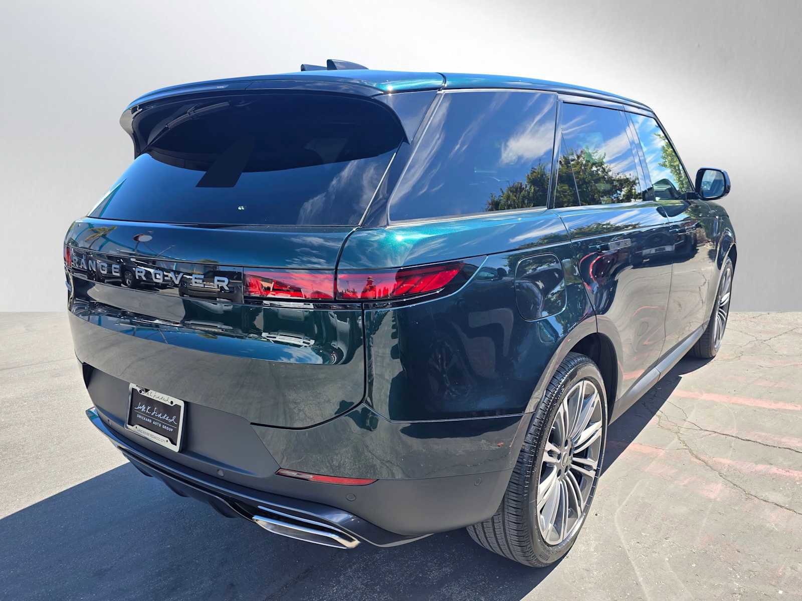 New 2025 Land Rover Range Rover Sport SE image 5