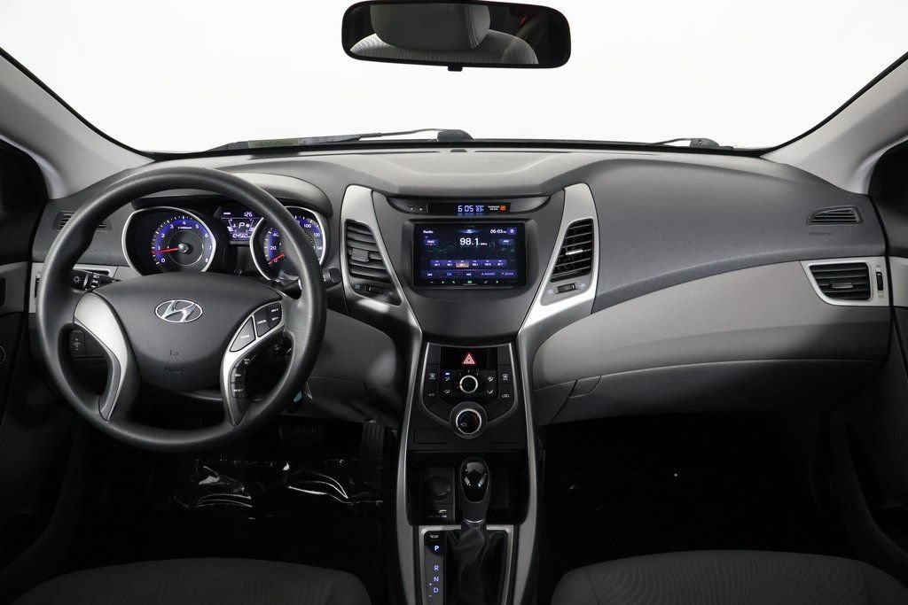 Used 2014 Hyundai Elantra SE FWD image 8