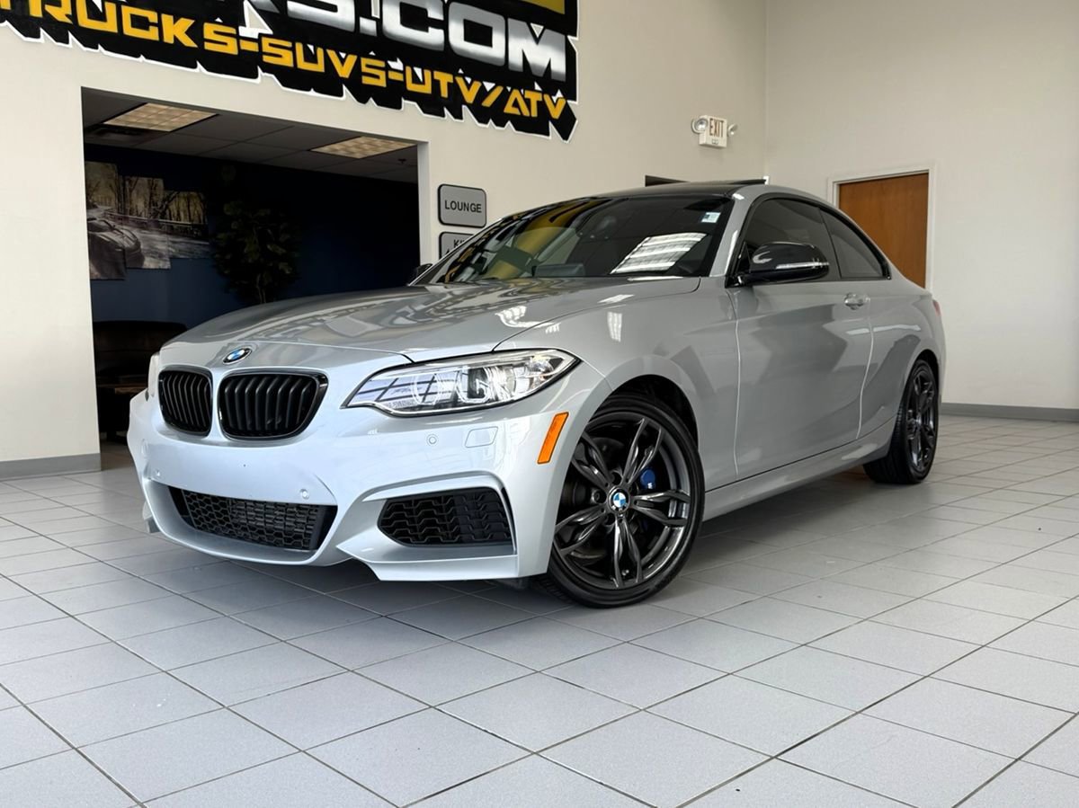 Used 2016 BMW M235i xDrive Coupe AWD/4WD image 2