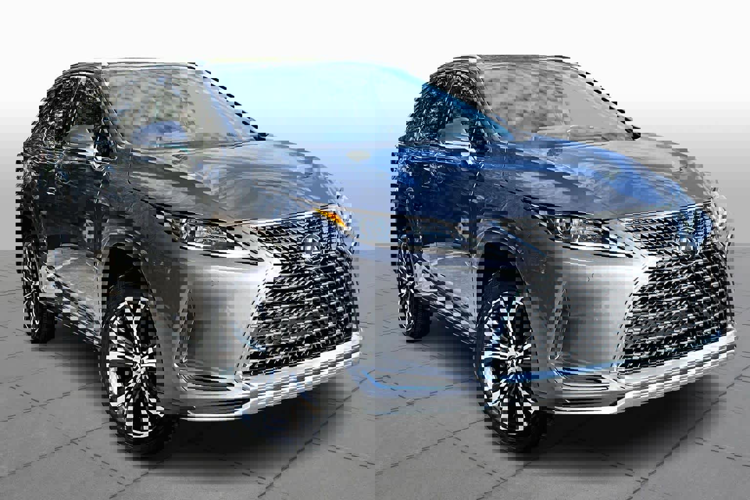 Used 2022 Lexus RX 350 FWD w/ Premium Package image 4