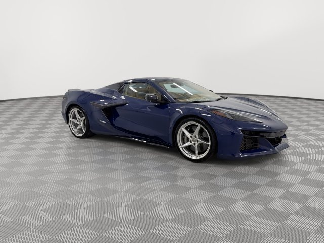Used 2025 Chevrolet Corvette E-Ray w/ Stealth Interior Trim Package AWD/4WD image 14