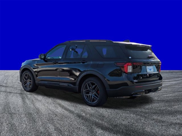 Certified 2026 Ford Explorer ST-Line w/ ST-Line Street Pack RWD image 6