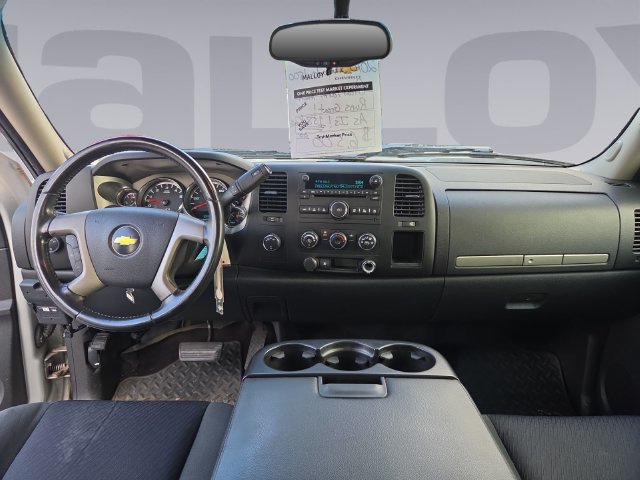 Used 2010 Chevrolet Silverado 1500 LT w/ Power Pack Plus AWD/4WD image 12