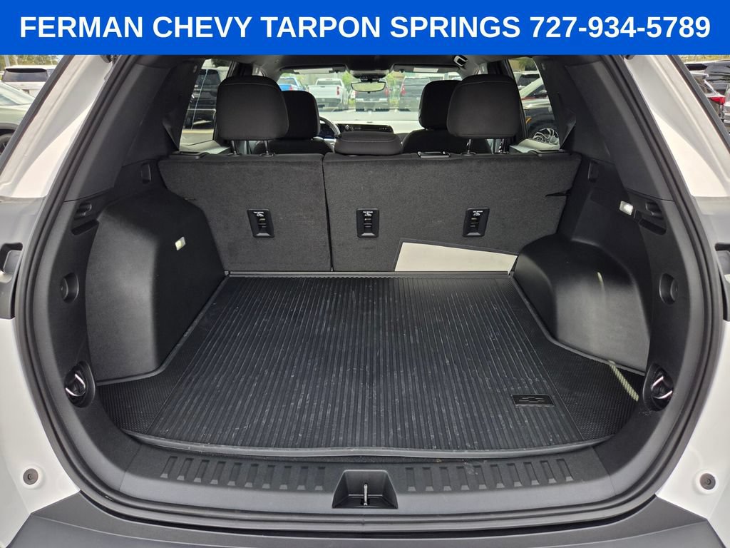 New 2026 Chevrolet Equinox LT w/ Safety and Technology Package FWD image 17