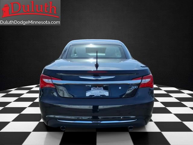 Used 2011 Chrysler 200 Limited FWD image 4