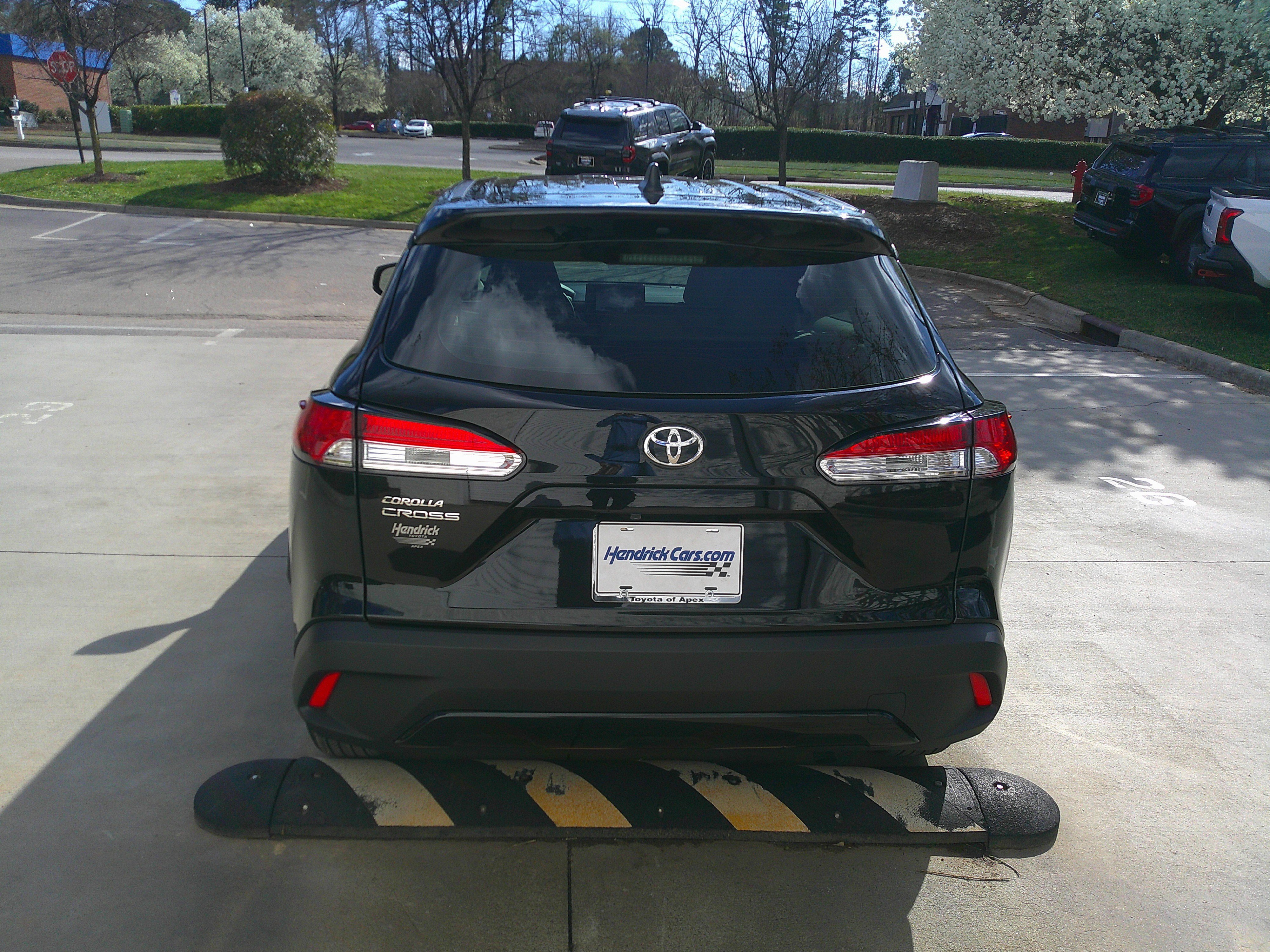 Used 2023 Toyota Corolla Cross L image 11