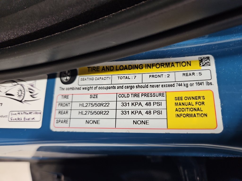 Used 2023 Rivian R1S Adventure AWD/4WD image 30
