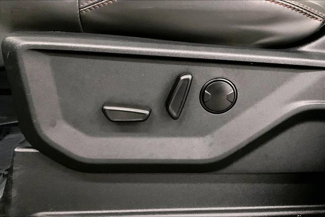 Used 2025 Ford Expedition Active image 31