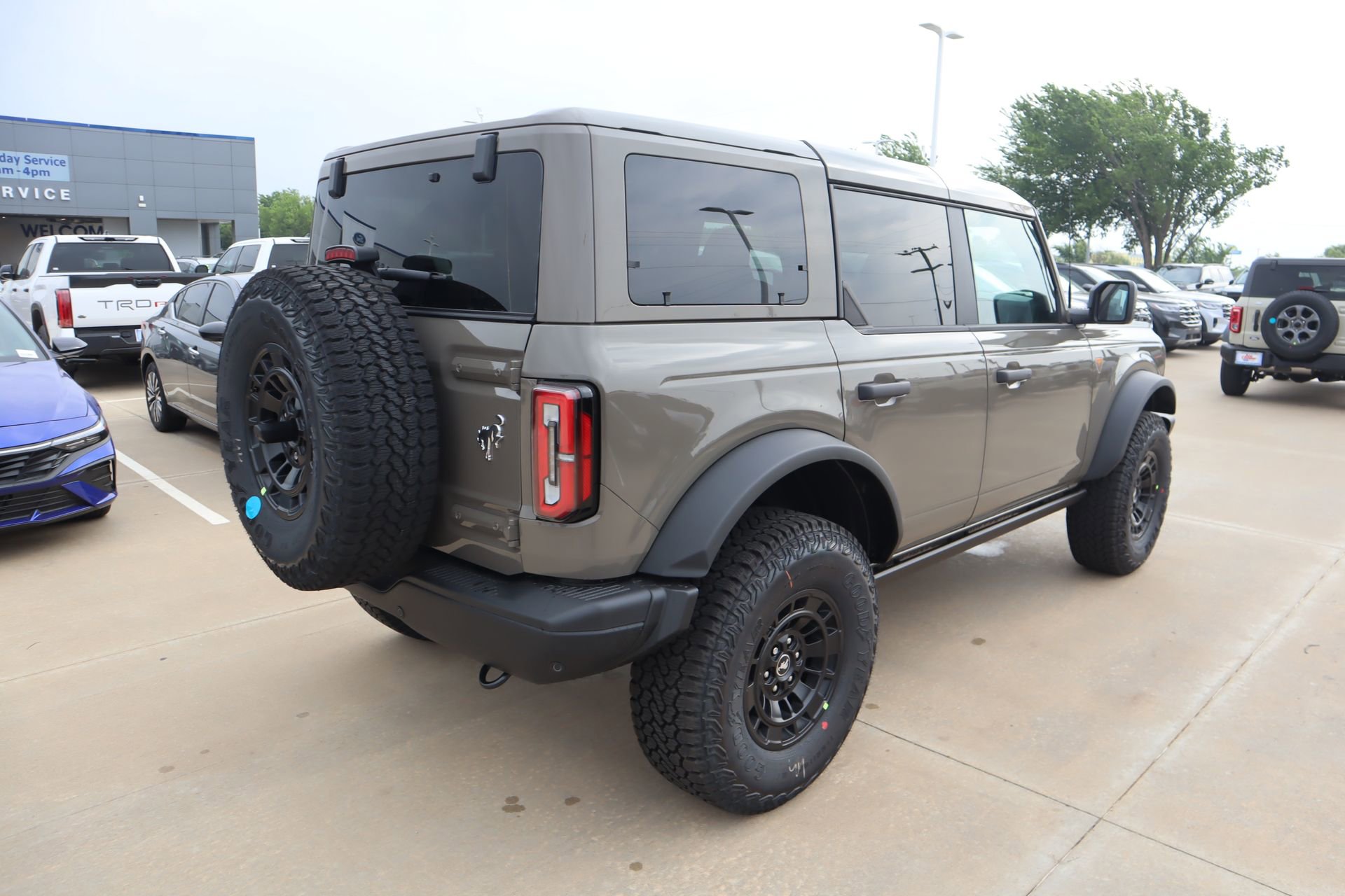 New 2026 Ford Bronco Badlands AWD/4WD image 21