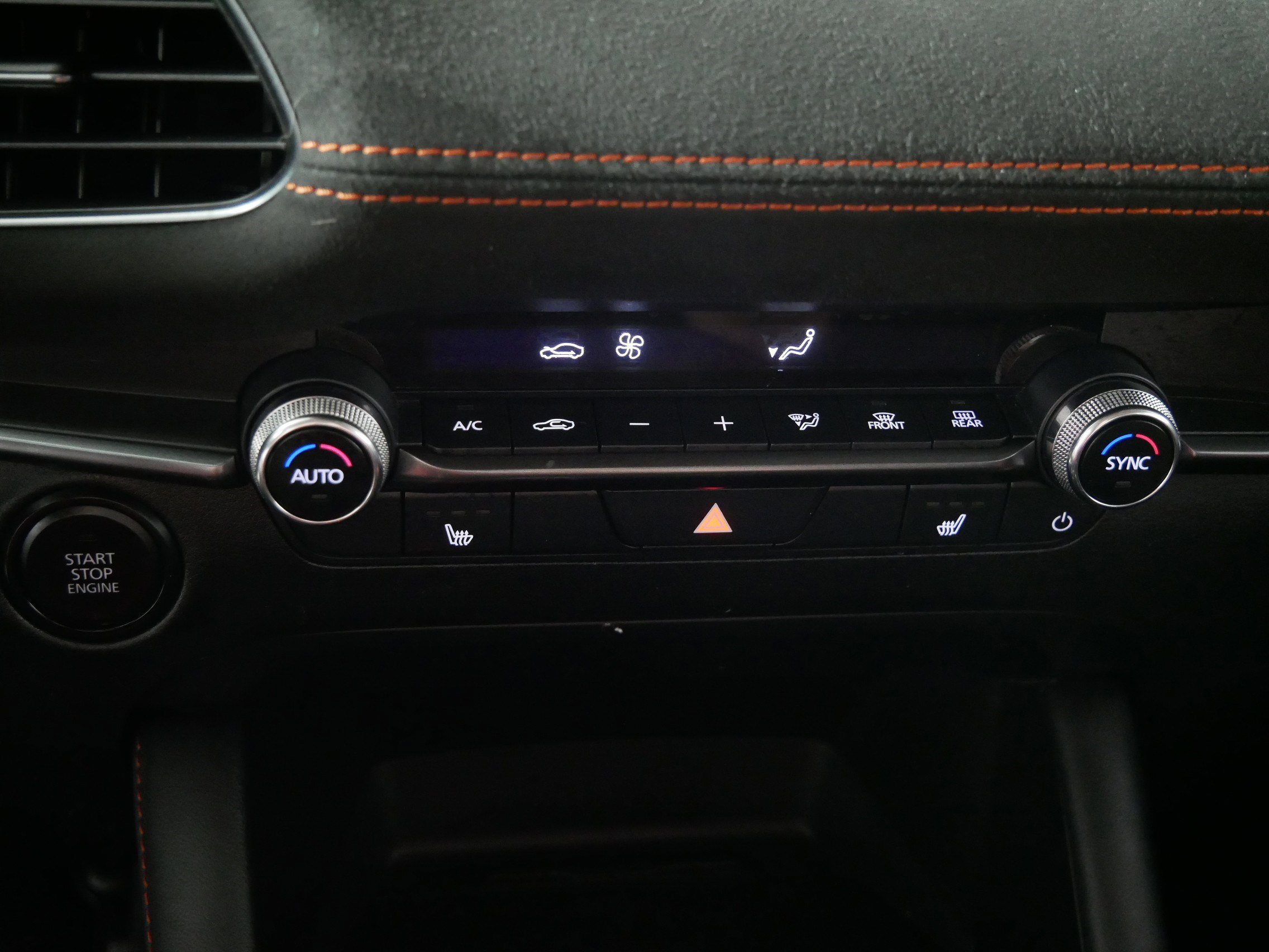 Used 2024 MAZDA MAZDA3 s AWD/4WD image 23