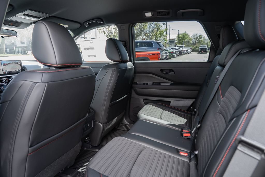 New 2026 Nissan Pathfinder Rock Creek image 24