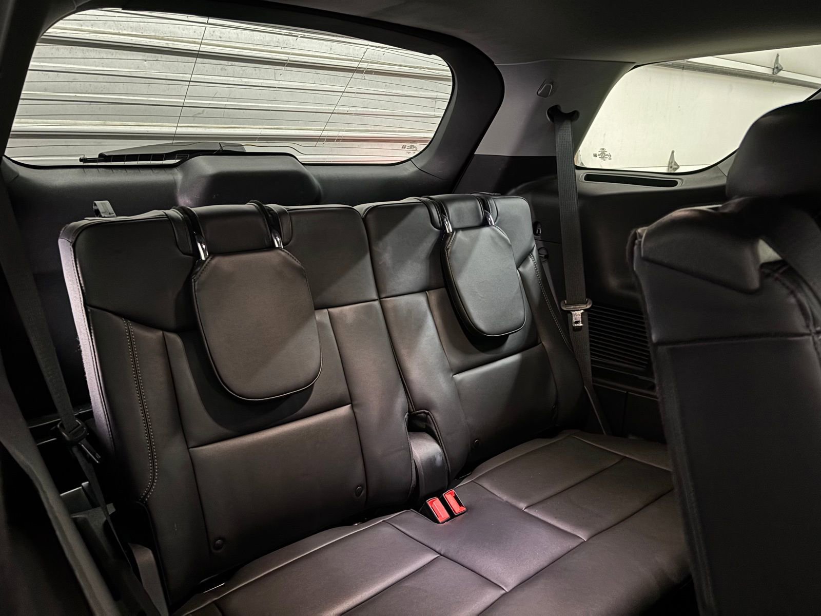 Used 2023 Ford Explorer XLT w/ Equipment Group 202A image 34