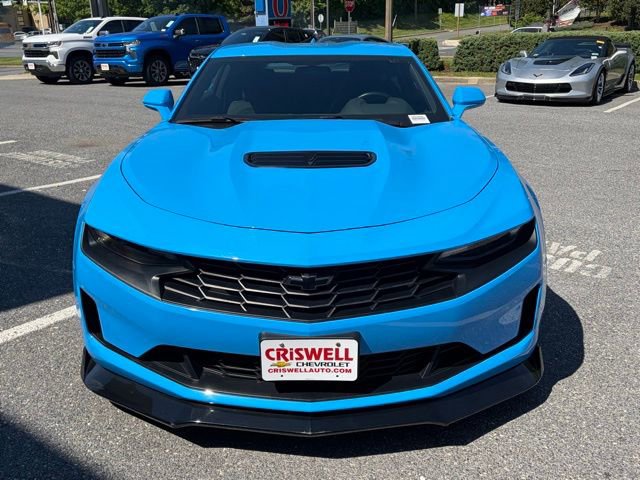Used 2022 Chevrolet Camaro LT w/ Technology Package RWD image 10