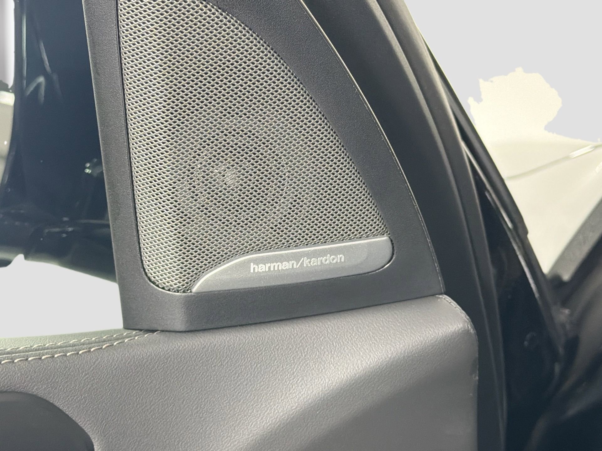 New 2026 BMW X5 sDrive40i image 18