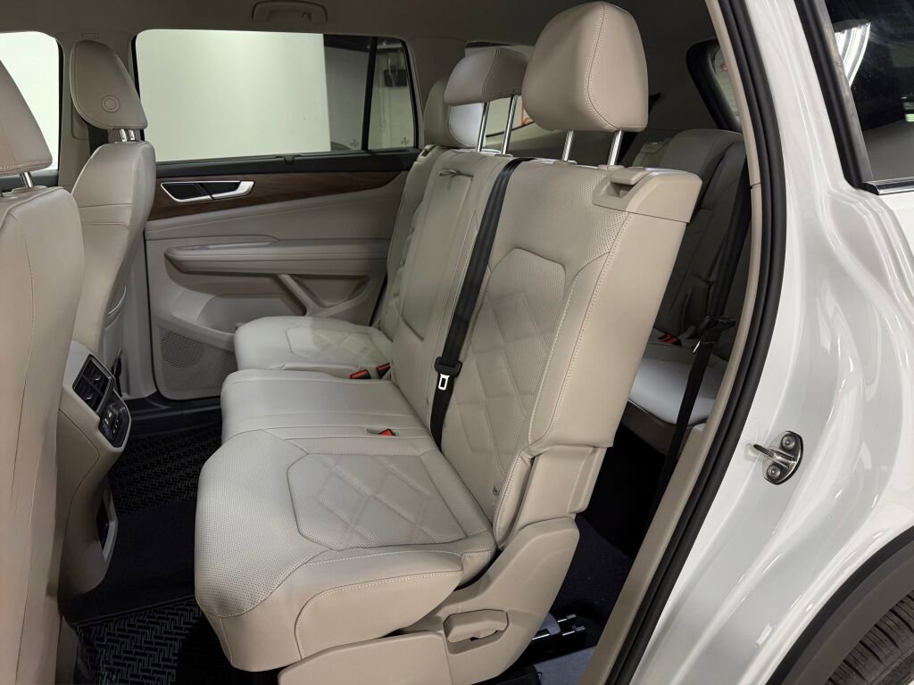 New 2026 Volkswagen Atlas SE image 19