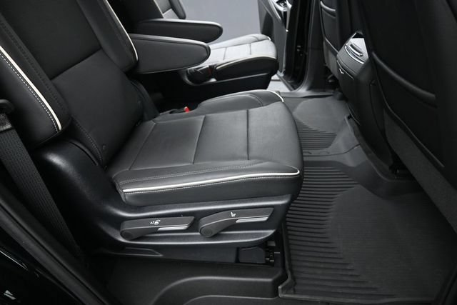 Certified 2025 Cadillac Escalade Premium Luxury w/ Touring Package AWD/4WD image 21