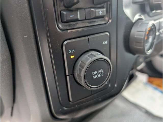 New 2025 Ford F550 4x4 Crew Cab image 25