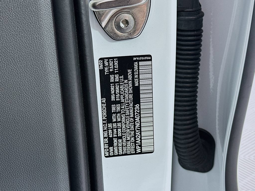 Certified 2022 Porsche Cayenne AWD/4WD image 35
