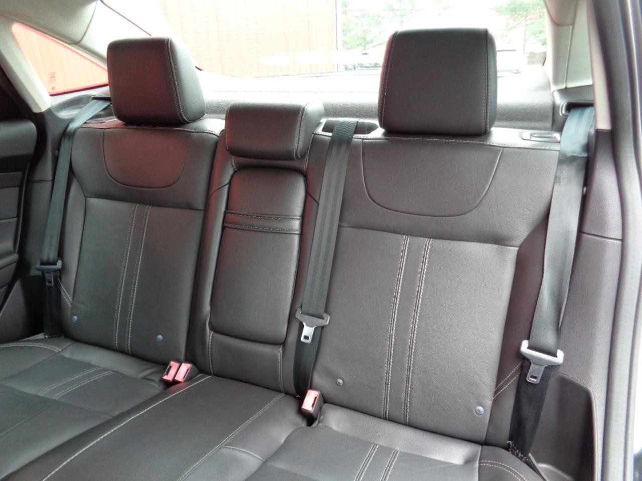 Used 2013 Ford Focus SE FWD image 8