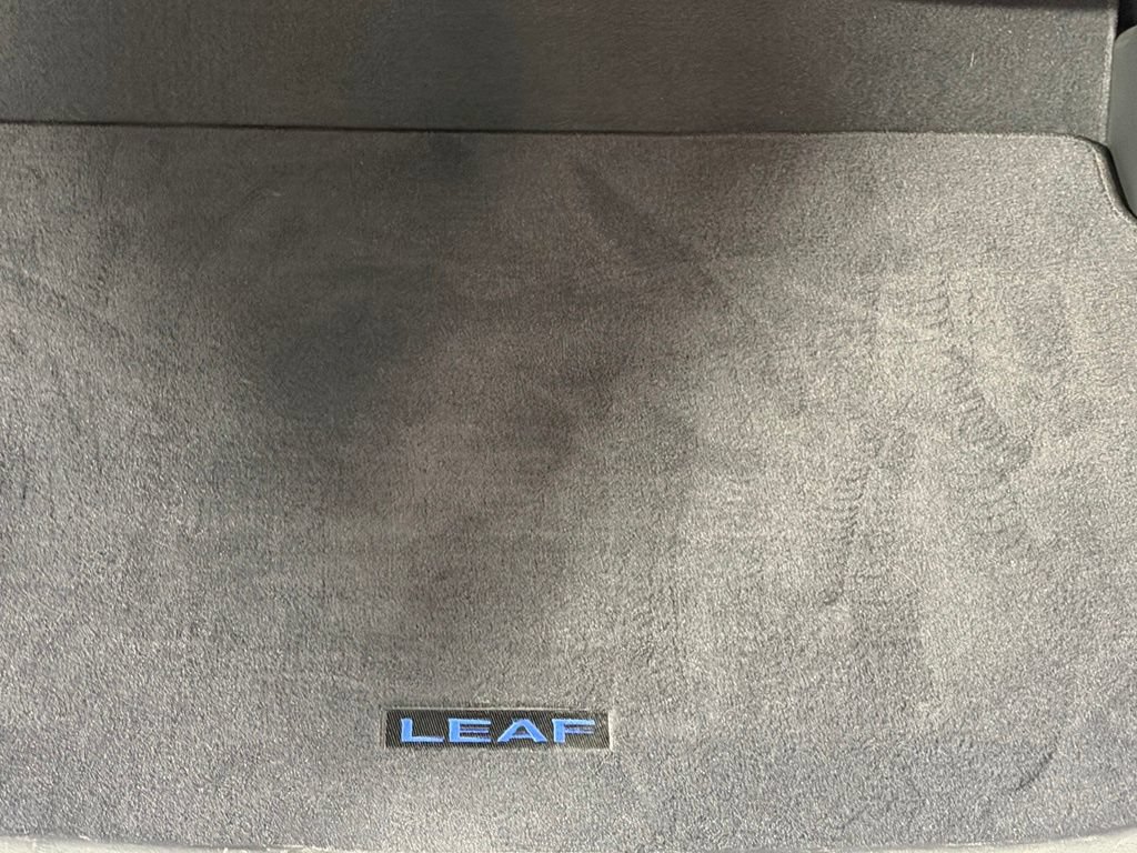 Used 2022 Nissan Leaf SV FWD image 26