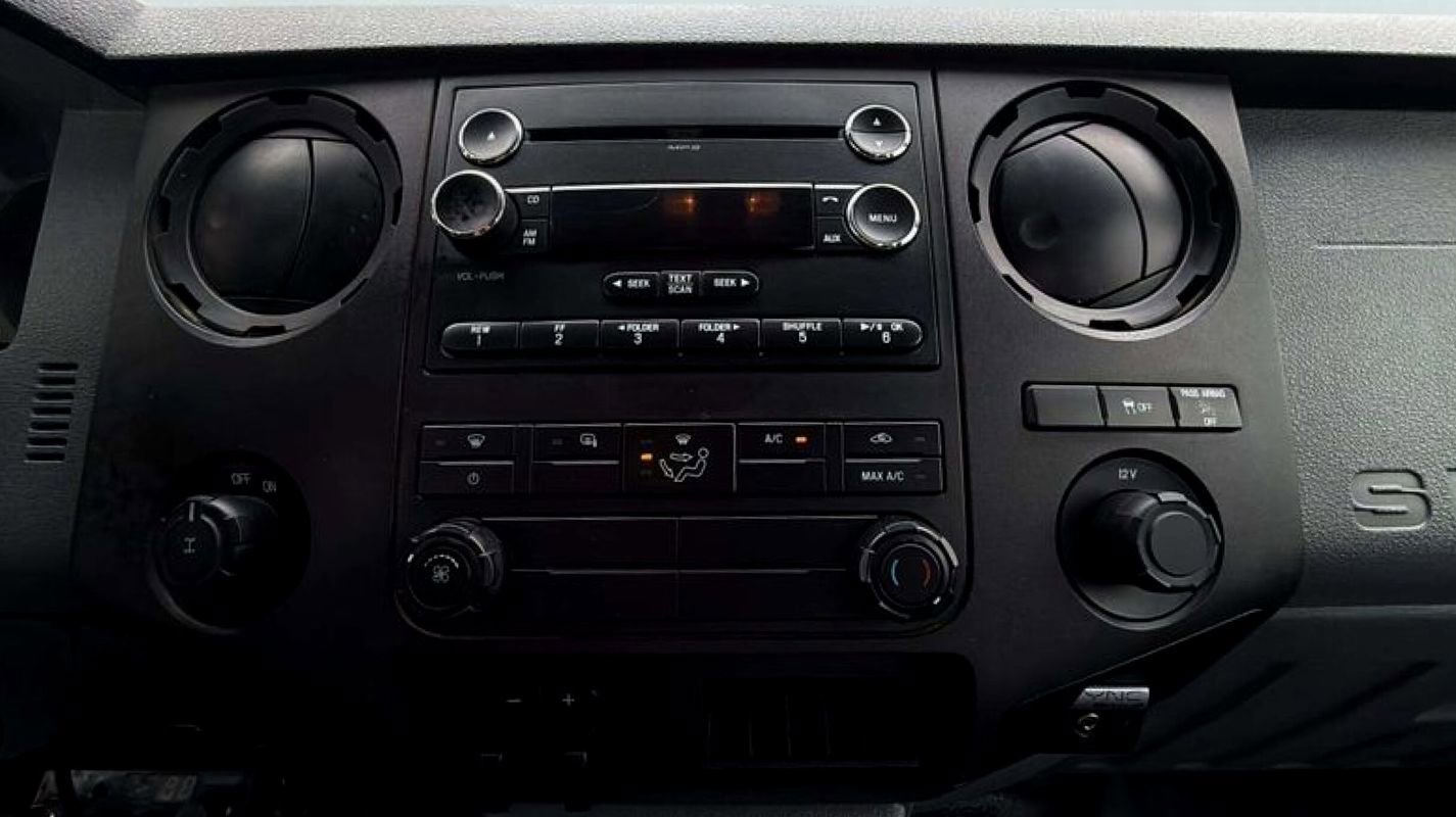 Used 2014 Ford F250 XL w/ Power Equipment Group RWD image 11