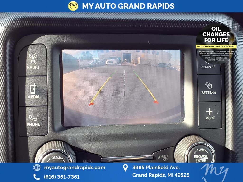 Used 2020 Jeep Wrangler Sport image 6